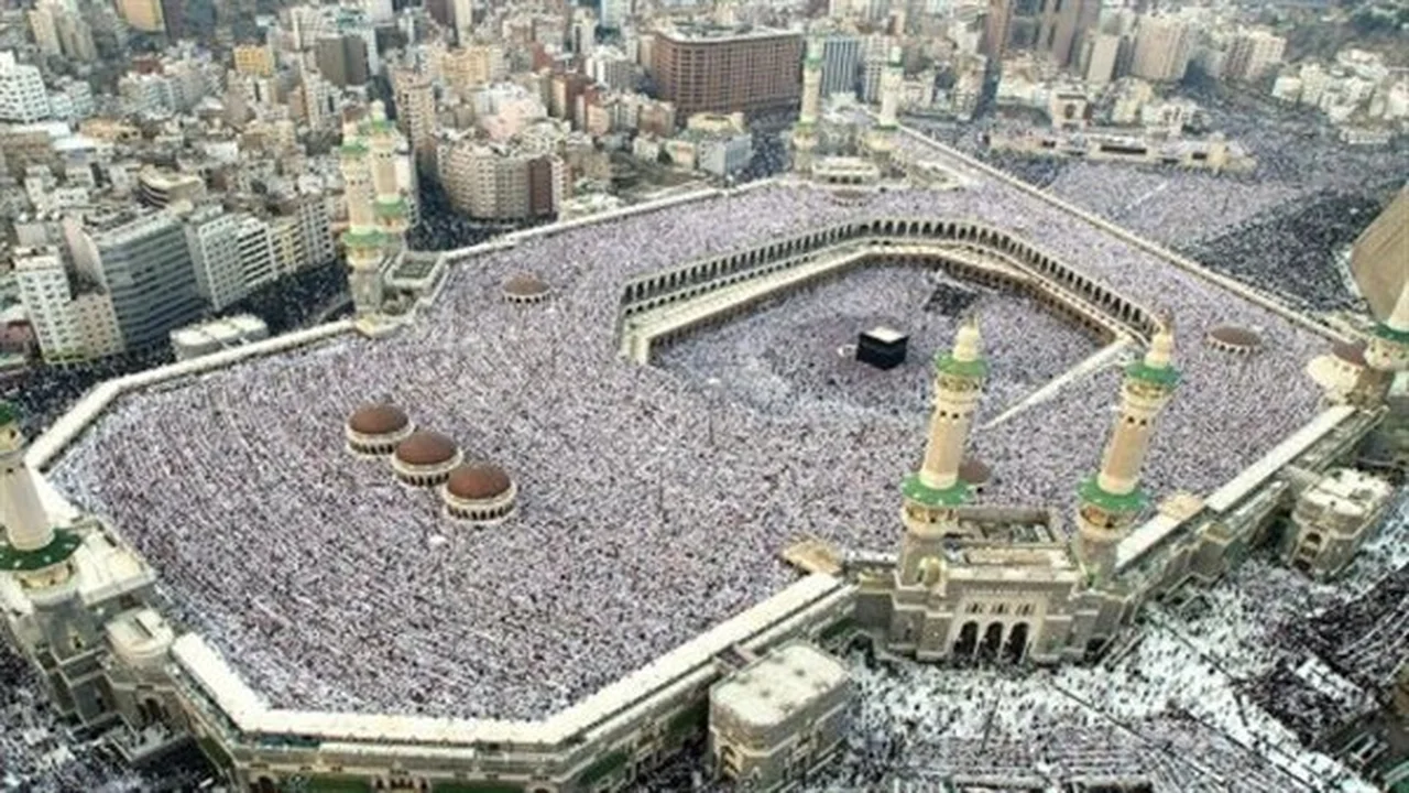 مناسك العمرة.. خطوات إتمام الحج ورمي الجمرات للضيوف وفق التعديلات الجديدة